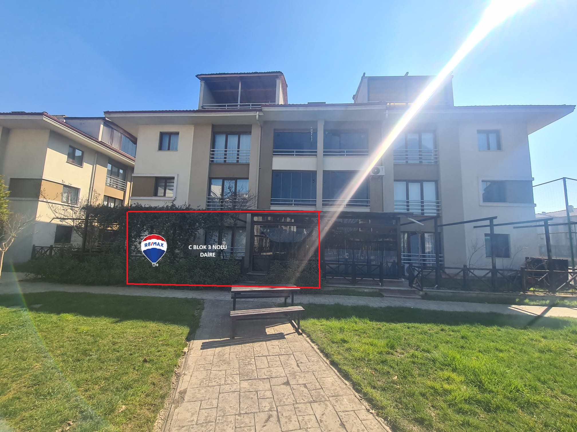 RE/MAX DIA’DAN KOÇYAZI MAHALLESİ MODA EVLERİ SİTESİ'NDE BAHÇE KULLANIMLI 3+1 SATILIK DAİRE